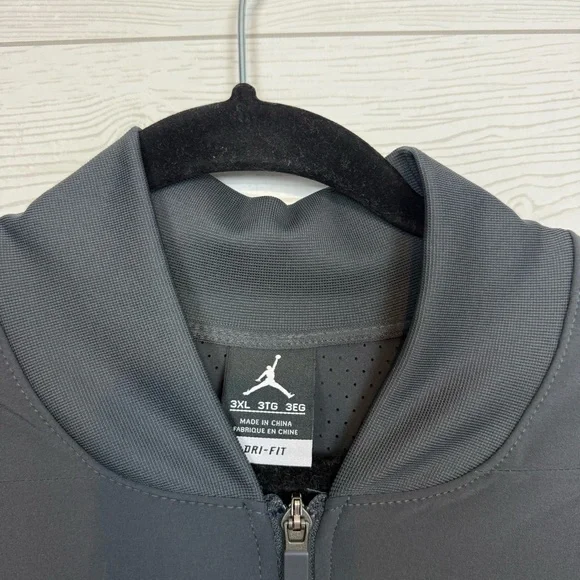 Air Jordan Dri-Fit Black/Gray Lightweight Zip Up Jacket Size 3XL